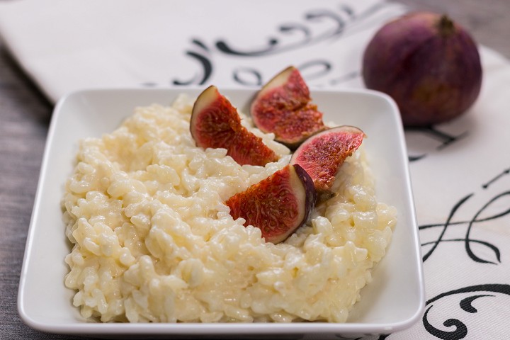 Rice pudding with figs